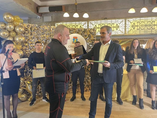 Спортист на Казанлък за 2022 г. отново е Теа Арезу от СК “Аргус ММА“ с треньор Красимир Аладжов