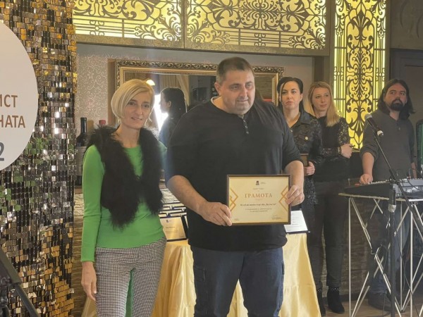 Спортист на Казанлък за 2022 г. отново е Теа Арезу от СК “Аргус ММА“ с треньор Красимир Аладжов