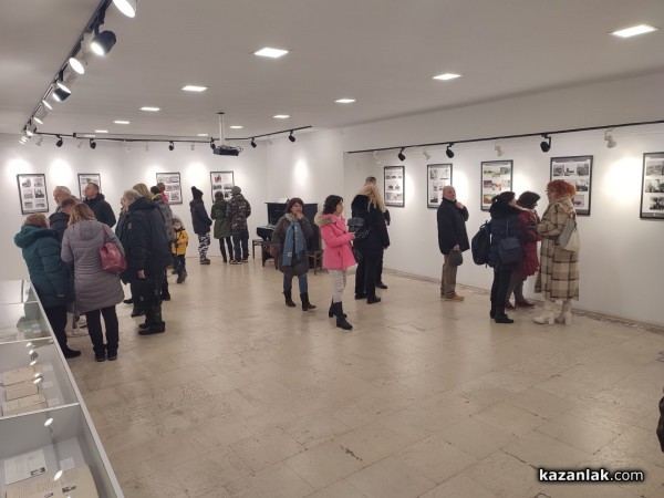 Уникални кадри от строежа на Бузлуджа изпълниха Музея на фотографията