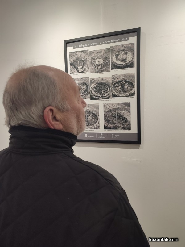 Уникални кадри от строежа на Бузлуджа изпълниха Музея на фотографията