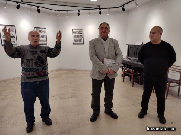 Уникални кадри от строежа на Бузлуджа изпълниха Музея на фотографията