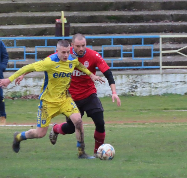 Розите разгромиха Димитровград с четири гола