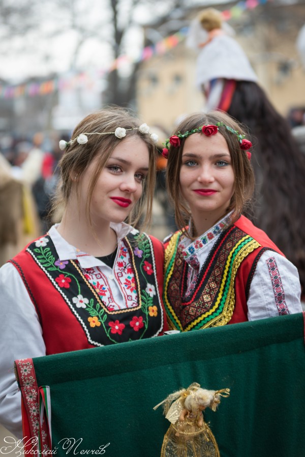 Фестивалът Сурва донесе пет отличия за кукерските групи от региона