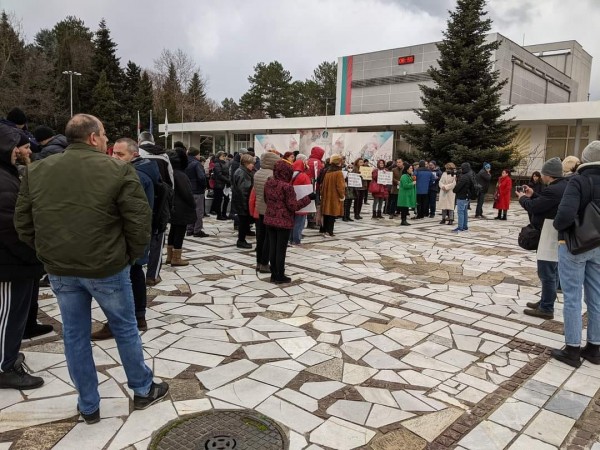 Протестът срещу проекта на Кастамону влезе в ОбС-Павел баня. Съветниците подкрепиха хората единодушно