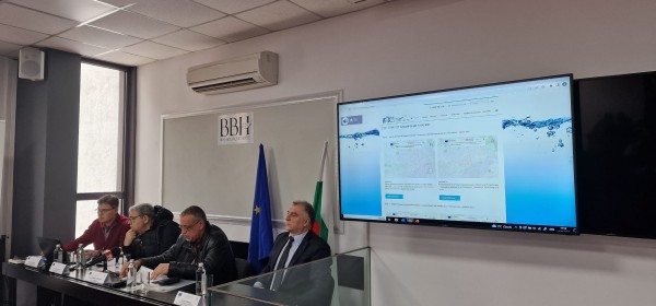 Галина Стоянова към ВиК: Кога ще започне асфалтирането и кога ще приключи проекта в Казанлък?