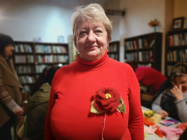 Работилница по плъстене на вълна събра малки и големи в Бузовград