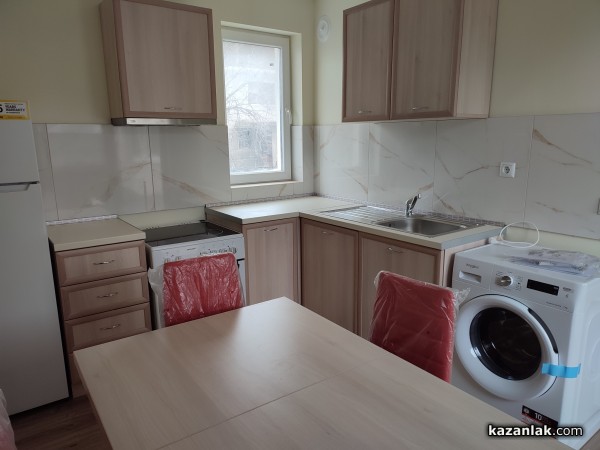 Кметът Галина Стоянова връчи ключовете на първите новодомци в новите социални жилища