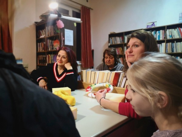 Работилница по плъстене на вълна събра малки и големи в Бузовград