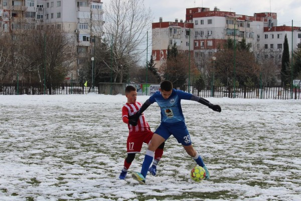 С една загуба и една победа продължава участието на Розичките в “Кронос къп“