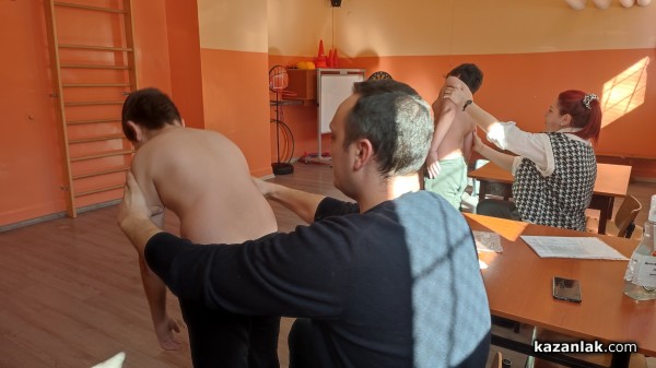 Над 400 деца бяха прегледани по време на безплатния скрининг на гръбначния стълб в ОУ “Георги Кирков“ 