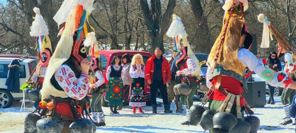 За поредна година град Шипка спази традицията си за Трифон Зарезан