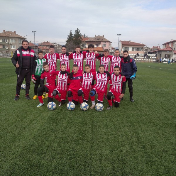 Розичките, набор 2010-11, с две победи през изминалия уикенд