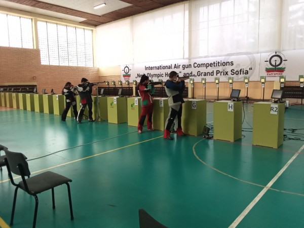 Успешна седмица с два турнира направиха стрелците на Нели Йончева