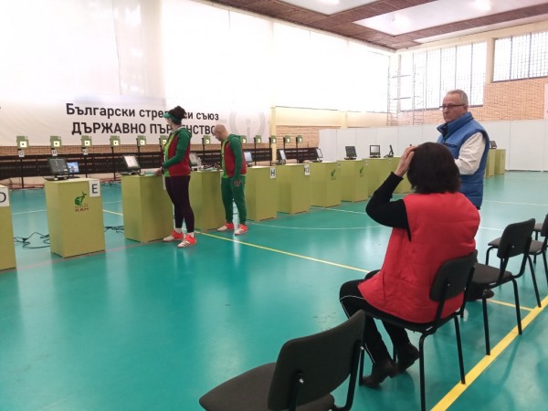 Успешна седмица с два турнира направиха стрелците на Нели Йончева