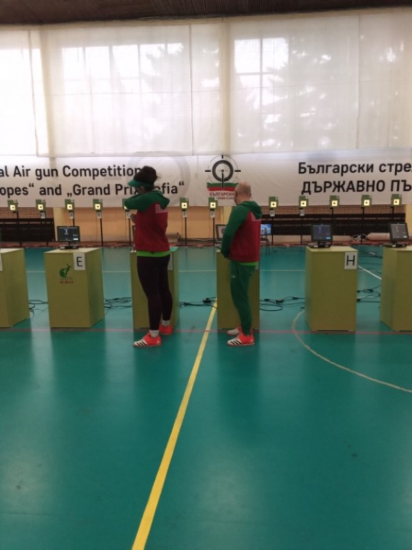 Успешна седмица с два турнира направиха стрелците на Нели Йончева