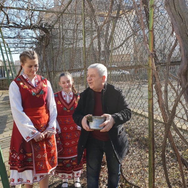 В ПГЛПТ отбелязаха празника на виното и любовта 