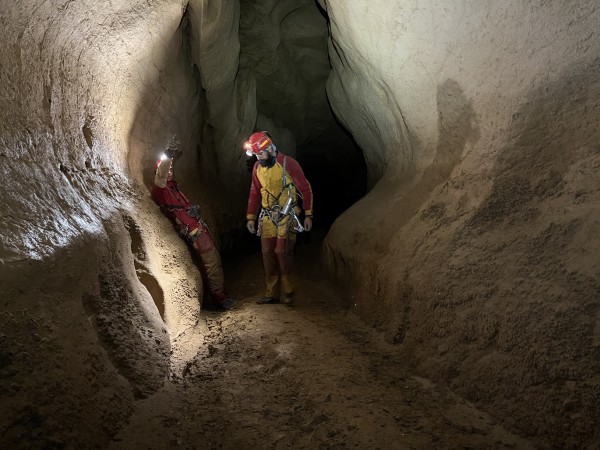 Казанлъчанин прекара рождения си ден под отломките в Хатай, Турция, търсейки оцелели