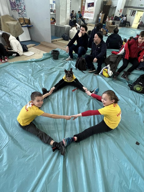 Малкият катерач Цветан Иванов грабна златен медал в първото състезание за сезона