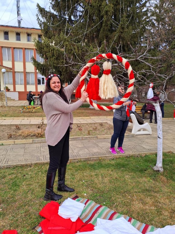 Енина готова да посрещне Баба Марта 