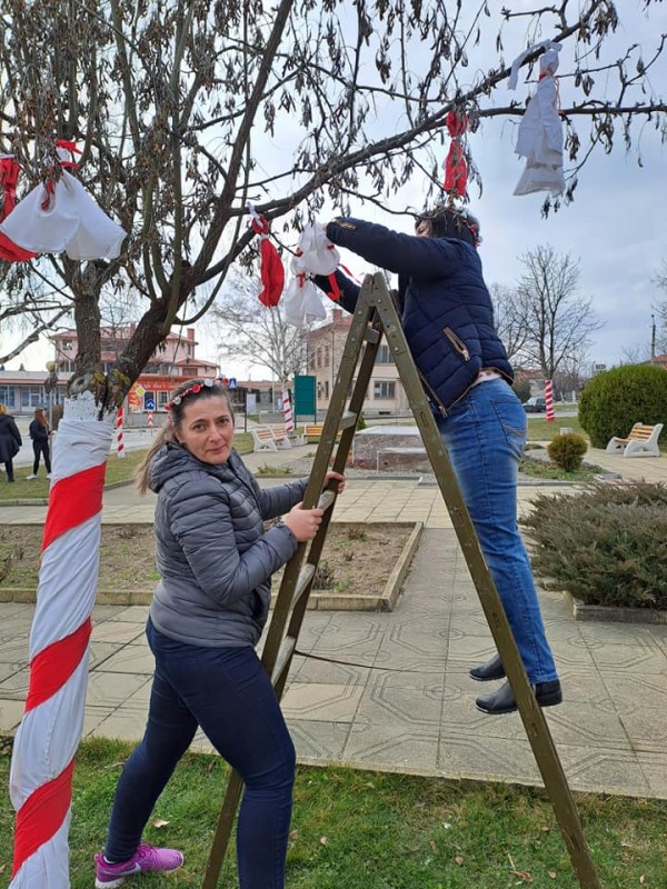 Енина готова да посрещне Баба Марта 