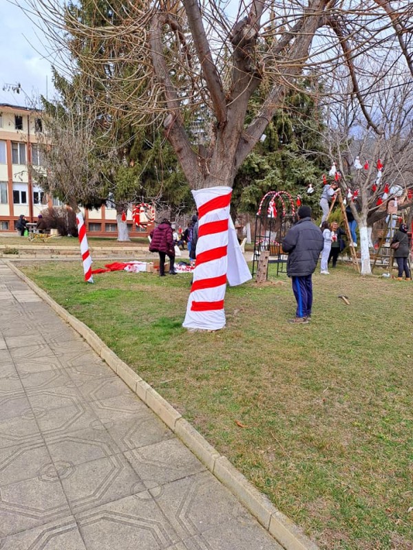 Енина готова да посрещне Баба Марта 