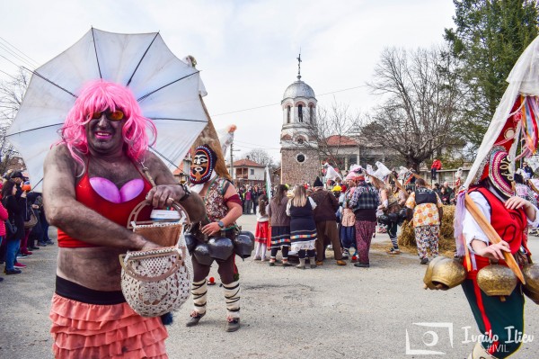 Карибски пирати акостираха в Павел баня на Сирни Заговезни