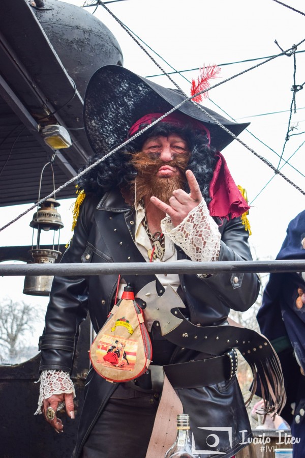 Карибски пирати акостираха в Павел баня на Сирни Заговезни