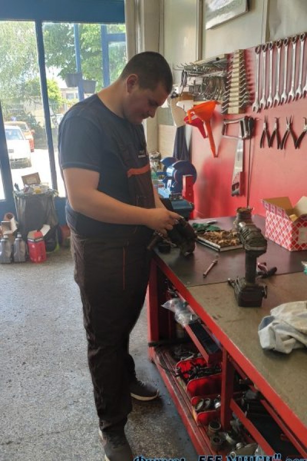 За втора поредна година 31 ученици от ПГТТМ практикуват в реална работна среда