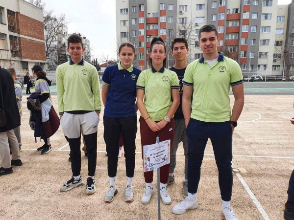 Отборите на ОУ ”Мати Болгария” и ПГТТМ първенци в състезание по безопасност на движението