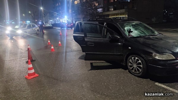 Втора катастрофа, блъснаха жена на кръстовището под Пожарната