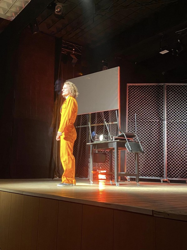 “Даскалото е COOL“ събра десетки ученици пред театралната сцена в Казанлък