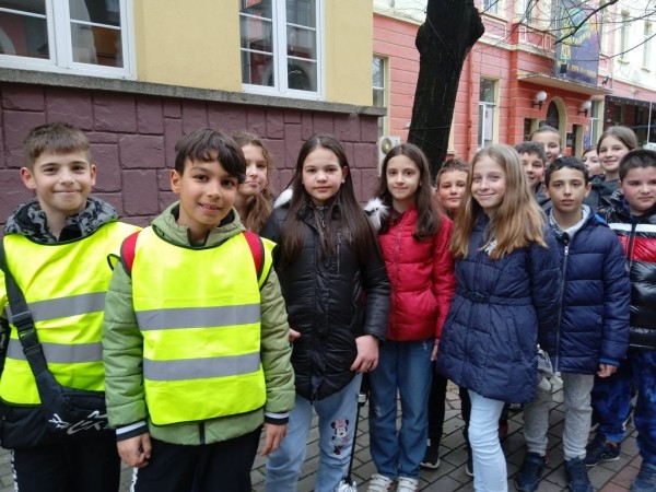 Представиха пред ученици от Казанлък анимационния  филм  „Епопеята на Шипка”