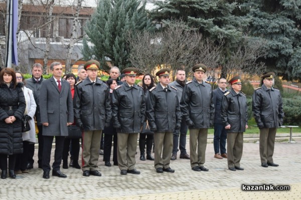 С издигане на националния флаг тържествата за 3 март започнаха в Казанлък