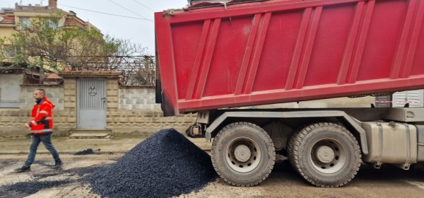 След ВиК - започва асфалтиране на улици в центъра на Казанлък