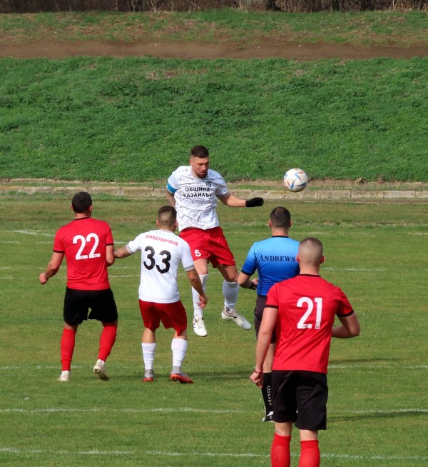 За пореден път Розите надвиха Карнобат с 2:1