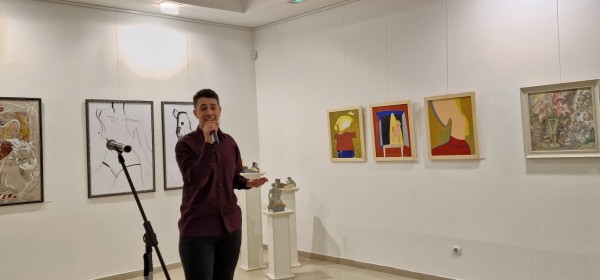 Галина Стоянова към жените-творци: Всяка от вас носи много радост в сърцето си, изразена в тези платна!