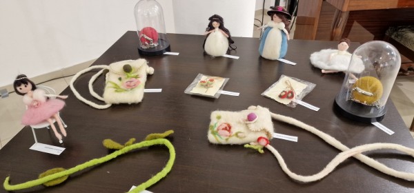 Галина Стоянова към жените-творци: Всяка от вас носи много радост в сърцето си, изразена в тези платна!