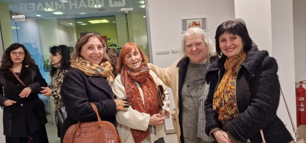 Галина Стоянова към жените-творци: Всяка от вас носи много радост в сърцето си, изразена в тези платна!