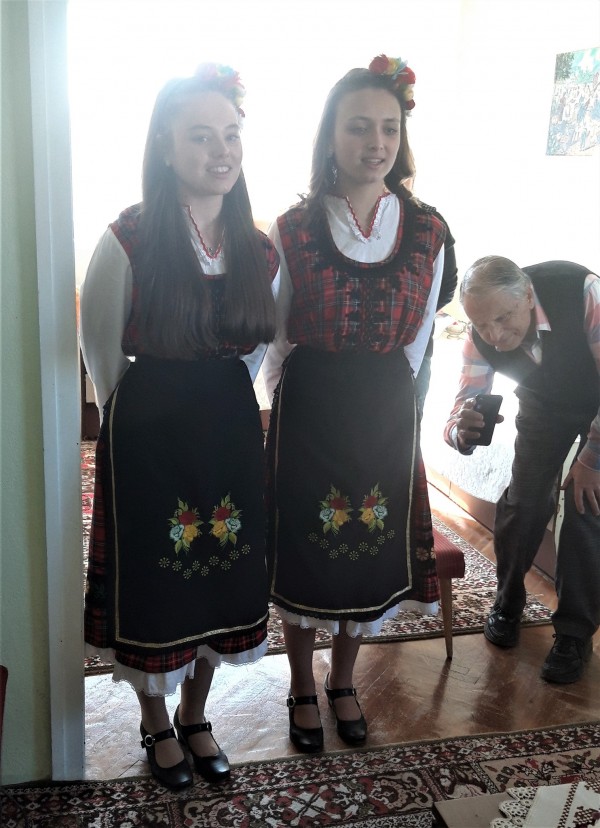 Казанлъшката учителка Иванка Антонова, днес посрещна 101-вия си рожден ден