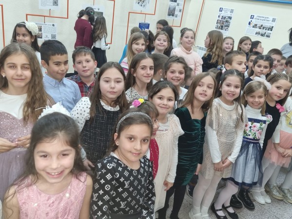 Над 2000 лева събраха антимовци от благотворителния концерт в подкрепа на Гита Славова