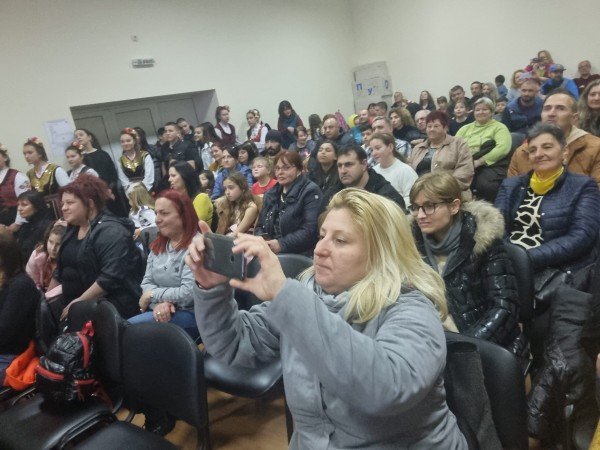 Над 2000 лева събраха антимовци от благотворителния концерт в подкрепа на Гита Славова