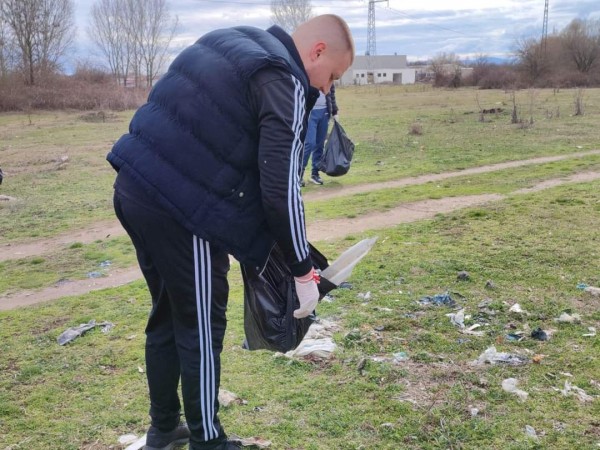 Кандидат-депутатите от ГЕРБ-Казанлък: Опазването на околната среда започва от съзнанието на всеки един от нас