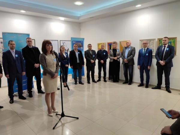 ГЕРБ представи кандидат-депутатската си листа в Казанлък