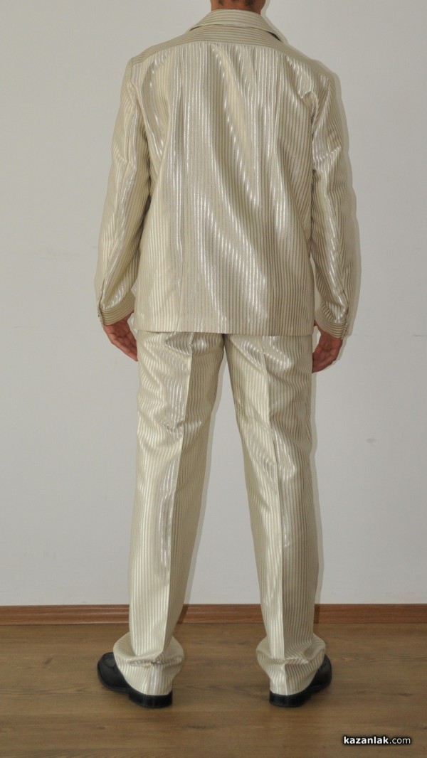 За поредна година абитуриенти в нужда могат да получат тоалет безплатно и анонимно