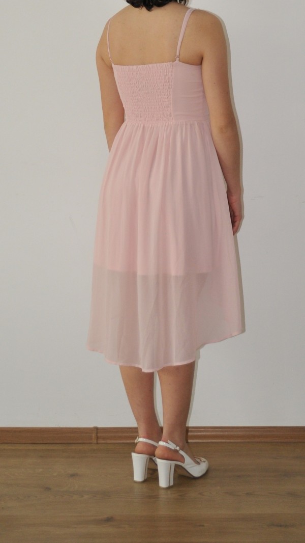 За поредна година абитуриенти в нужда могат да получат тоалет безплатно и анонимно