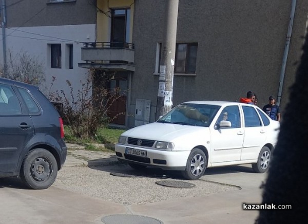 Масов бой на паркинга зад пазара. Двама са в критично състояние