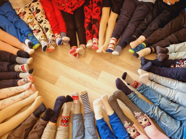 Децата на ДГ “Юрий Гагарин“ показаха съпричастност към хората със синдром на Даун