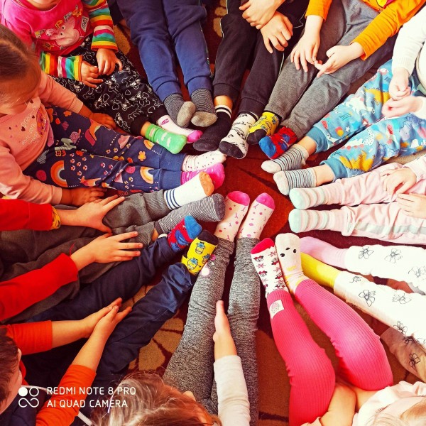 Децата на ДГ “Юрий Гагарин“ показаха съпричастност към хората със синдром на Даун