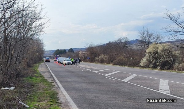 Катастрофа до разлкона за Мъглиж. Има пострадал / ОБНОВЕНА