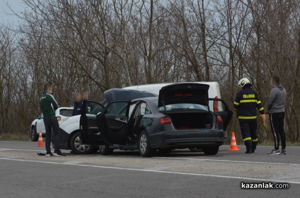 Катастрофа до разлкона за Мъглиж. Има пострадал / ОБНОВЕНА